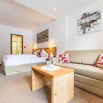 Cristall Hotel